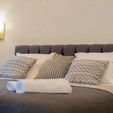 River House Boutique 4*