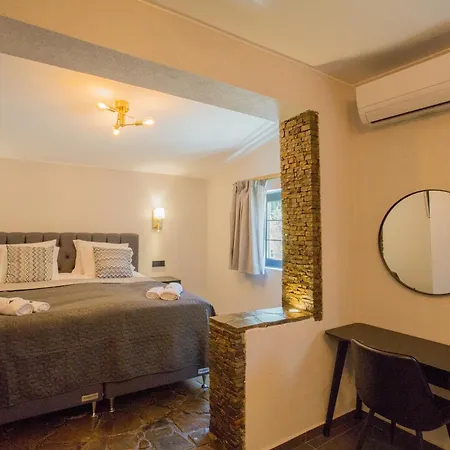 River House Boutique Hotel 4*