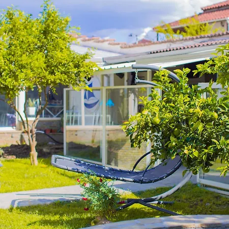 River House Boutique 4*