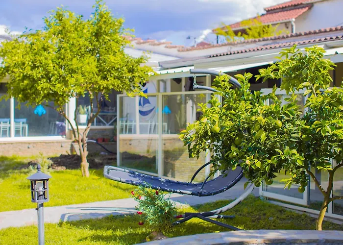 River House Boutique 4*