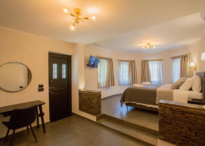 River House Boutique 4*