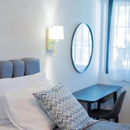 River House Boutique מלון 4*