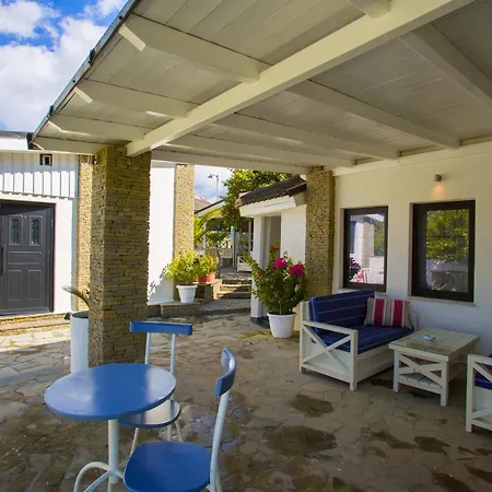 River House Boutique מלון 4*