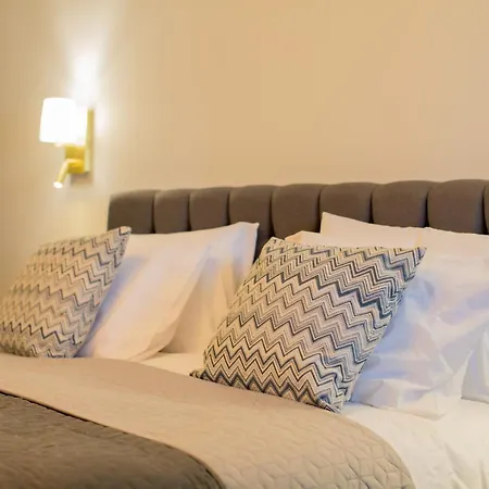 River House Boutique Hotell