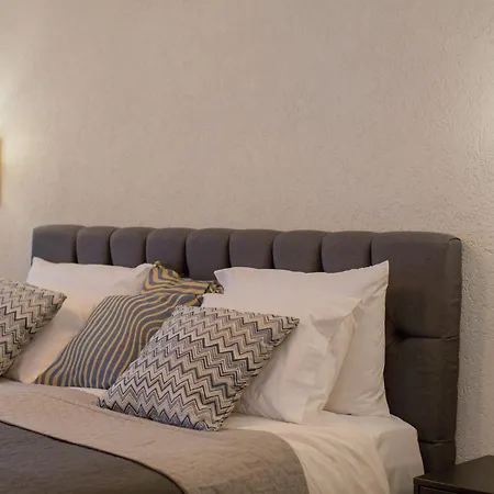 River House Boutique מלון בראט