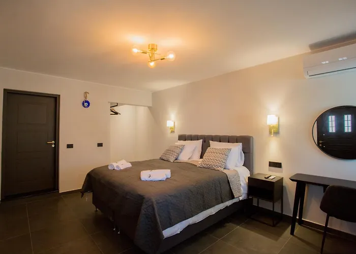 River House Boutique בראט