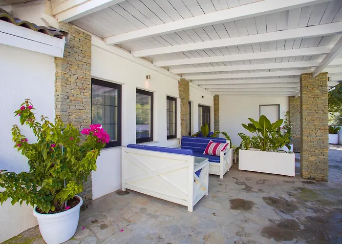 River House Boutique מלון