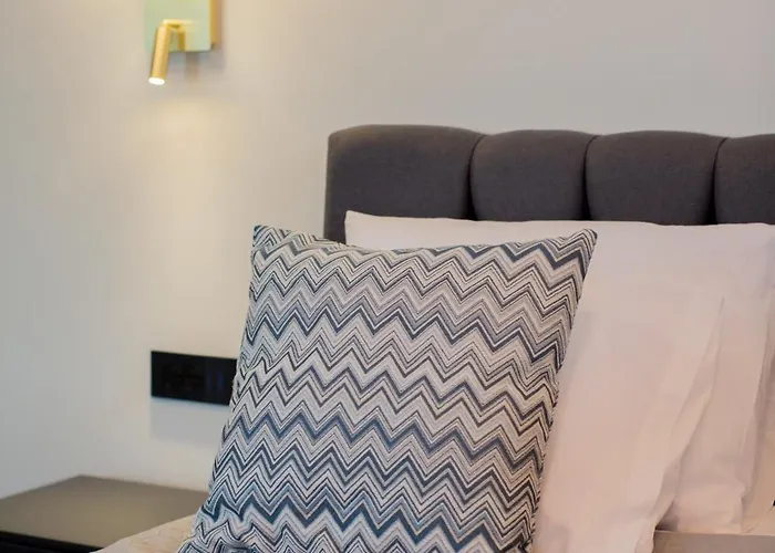 River House Boutique מלון 4*