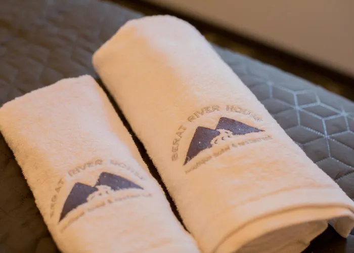 River House Boutique 4*